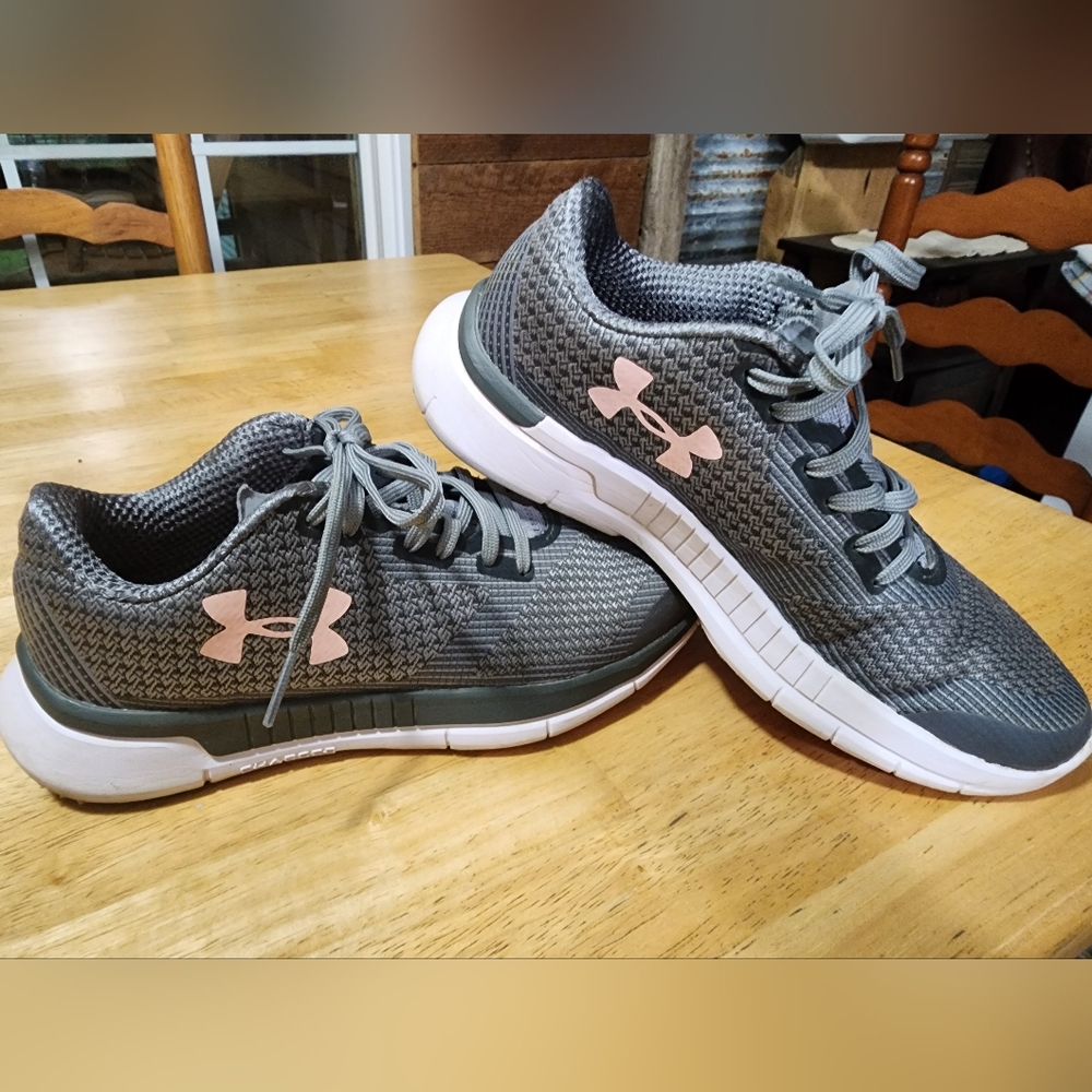Under Armour running shoes. Ladies size 6